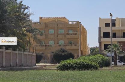 Villa - 7+ - 7+ for sale in Street 34 - 3rd Neighborhood - 1st District West - Shorouk City - Cairo
