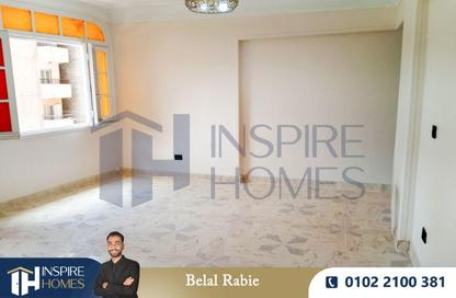 Apartment - 2 Bedrooms - 1 Bathroom for rent in Kafr Abdo - Roushdy - Hay Sharq - Alexandria
