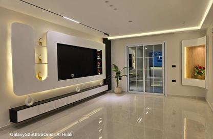 Apartment - 3 Bedrooms - 3 Bathrooms for sale in Gate 3 - Menkaure - Hadayek El Ahram - Giza