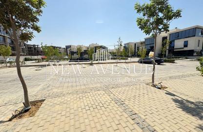 Whole Building - Studio - 2 Bathrooms for sale in Heartwork - The 5th Settlement - New Cairo City - Cairo