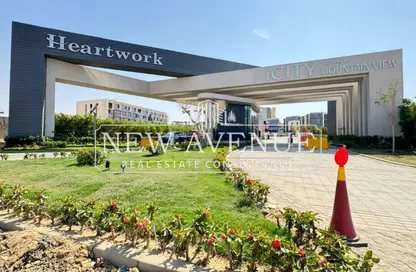 Whole Building - Studio - 2 Bathrooms for sale in Heartwork - The 5th Settlement - New Cairo City - Cairo