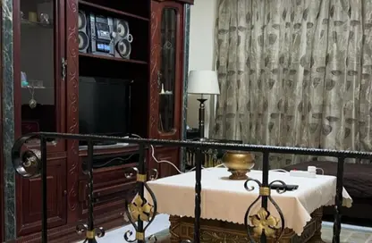 شقة - 3 غرف نوم - 3 حمامات للبيع في شارع محيي الدين عبد الحميد - المنطقة الثامنة - مدينة نصر - القاهرة