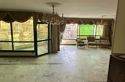 Apartment - 3 Bedrooms - 2 Bathrooms for sale in Ammar Ibn Yasser St. - El Hegaz Square - El Nozha - Cairo