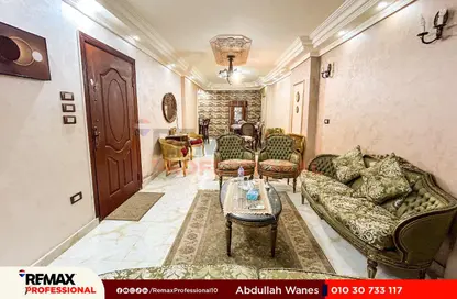 Apartment - 3 Bedrooms - 1 Bathroom for rent in Mekhael Abadeir St. - Roushdy - Hay Sharq - Alexandria