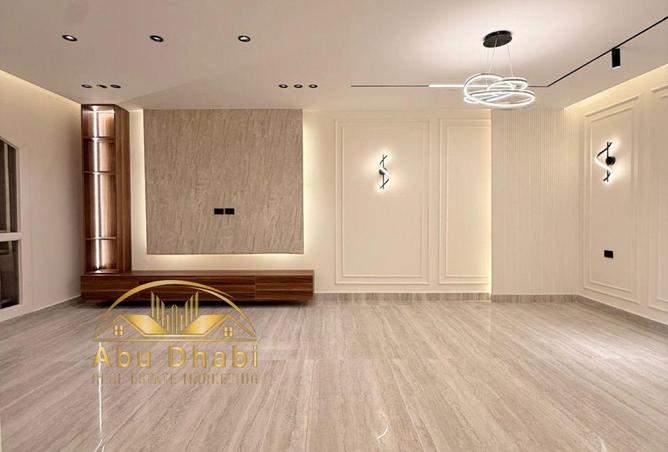 72708772 - Property Image 2