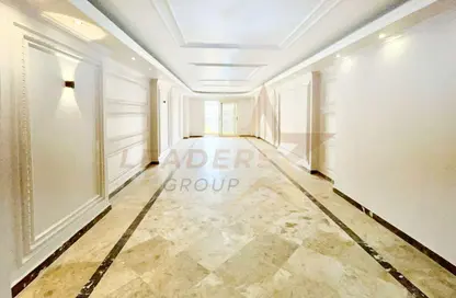 Apartment - 3 Bedrooms - 2 Bathrooms for rent in Mohamed Fawzy Moaz St. - Smouha - Hay Sharq - Alexandria