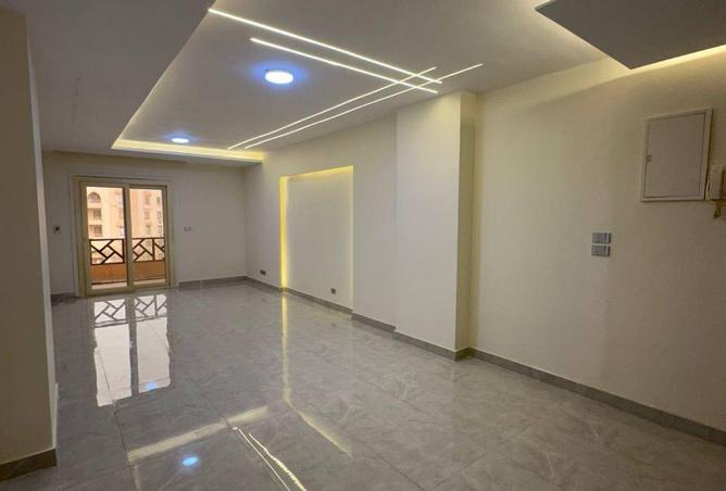 73775366 - Property Main Image