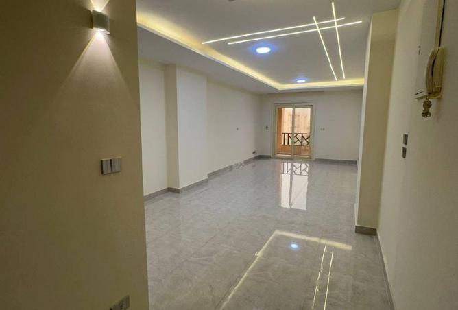 73775366 - Property Image 3