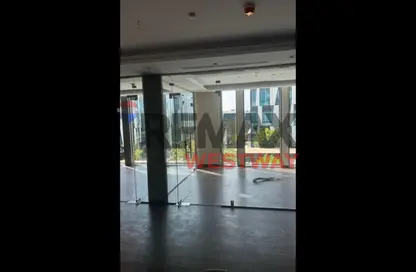 Office Space - 2 Bedrooms - 1 Bathroom for rent in Park St. - 26th of July Corridor - Sheikh Zayed City - Giza