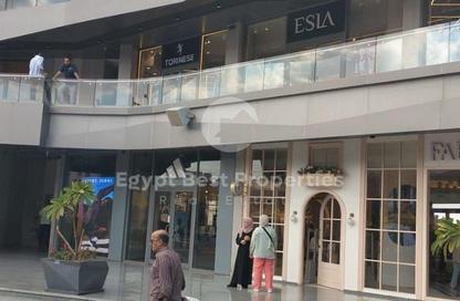 Retail - Studio - 1 Bathroom for sale in The Yard Mall - New Cairo City - Cairo