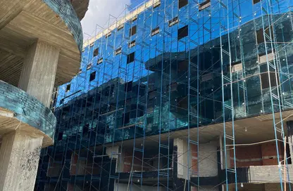 محل - استوديو - 2 حمامات للبيع في مول وان أو وان - الشيخ زايد - الجيزة