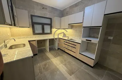 شقة - 3 غرف نوم - 3 حمامات للايجار في مون ريزيدنس - فيفث سكوير - التجمع الخامس - مدينة القاهرة الجديدة - القاهرة