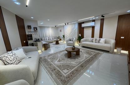 شقة - 3 - 3 للبيع في شارع جزيرة العرب (المهندس حسن حلمي) - المهندسين - الجيزة