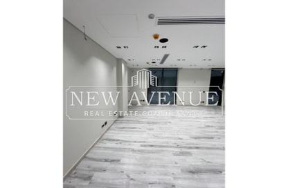 Office Space - 3 Bedrooms - 2 Bathrooms for rent in Hyde Park Business District Mall - South Teseen St. - The 5th Settlement - New Cairo City - Cairo