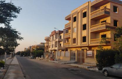 شقة - 3 غرف نوم - 3 حمامات للبيع في طريق الشروق - المجاورة الاولي - الحي الثامن - مدينة الشروق - القاهرة شقة - 3 غرف نوم - 3 حمامات للبيع في طريق الشروق - المجاورة الاولي - الحي الثامن - مدينة الشروق - القاهرة