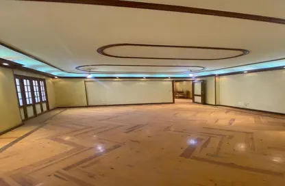 شقة - 3 غرف نوم - 3 حمامات للبيع في الشطر العاشر - زهراء المعادي - حي المعادي - القاهرة