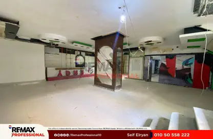 محل تجاري - استوديو للايجار في شارع عبد السلام عارف - جليم - حي شرق - الاسكندرية