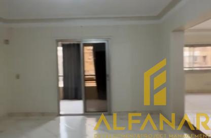 Apartment - 3 Bedrooms - 2 Bathrooms for sale in Mostafa Al Nahas St. - 6th Zone - Nasr City - Cairo
