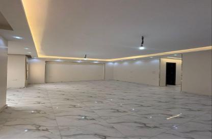 Office Space - 5 Bedrooms - 2 Bathrooms for rent in Mosadak St. - Dokki - Giza