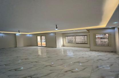 Office Space - 5 Bedrooms - 2 Bathrooms for rent in Mosadak St. - Dokki - Giza