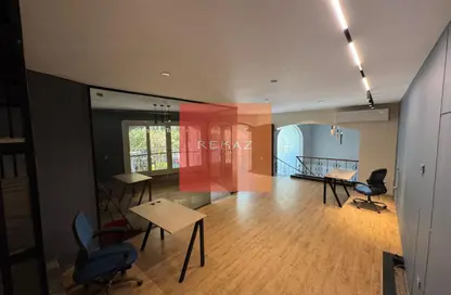 Duplex - 7+ Bedrooms - 4 Bathrooms for rent in Sarayat Al Maadi - Hay El Maadi - Cairo