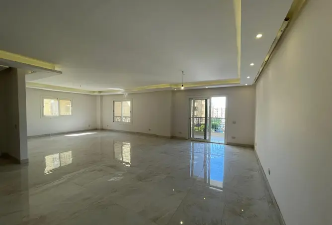 121151367 - Property Image 2