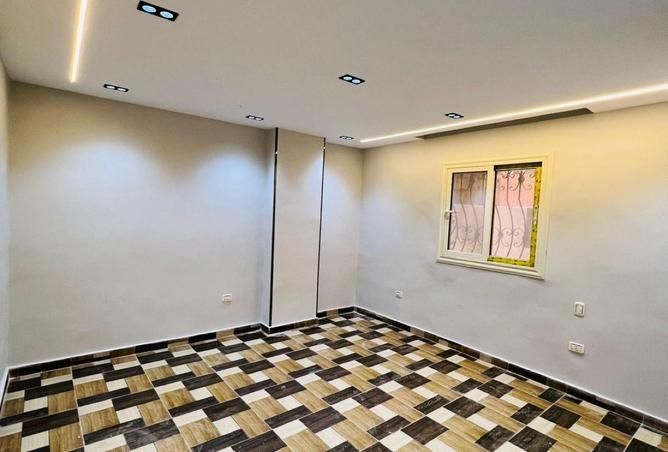 74044661 - Property Image 3