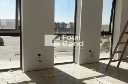 Office Space - Studio - 2 Bathrooms for rent in Mivida - 5th Settlement Compounds - The 5th Settlement - New Cairo City - Cairo Office Space - Studio - 2 Bathrooms for rent in Mivida - 5th Settlement Compounds - The 5th Settlement - New Cairo City - Cairo