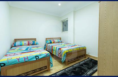 Apartment - 3 Bedrooms - 2 Bathrooms for rent in Zakaria Ghoneim St. - Ibrahimia - Hay Wasat - Alexandria
