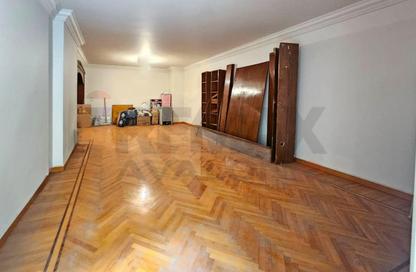 Apartment - 3 Bedrooms - 3 Bathrooms for sale in Kafr Abdo - Roushdy - Hay Sharq - Alexandria