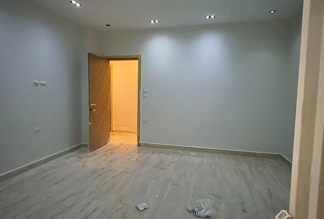 8682553 - Property Image 3