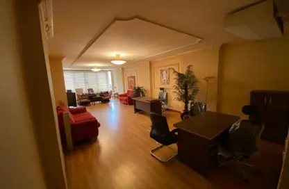 Office Space - 3 Bedrooms - 2 Bathrooms for sale in Saint Fatima Square - El Nozha - Cairo