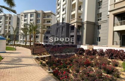 Apartment - 2 Bedrooms - 2 Bathrooms for sale in Garden Residence - Hyde Park - New Cairo City - Cairo
