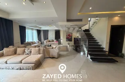 دوبلكس - 3 غرف نوم - 3 حمامات للايجار في كازا - كمبوندات الشيخ زايد - الشيخ زايد - الجيزة