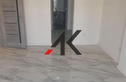 Apartment - 2 Bedrooms - 2 Bathrooms for rent in Garden Residence - Hyde Park - New Cairo City - Cairo Apartment - 2 Bedrooms - 2 Bathrooms for rent in Garden Residence - Hyde Park - New Cairo City - Cairo