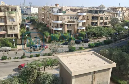 دوبلكس - 2 غرف نوم - 1 حمام للبيع في شارع اخناتون - الحي الخامس - التجمع الخامس - مدينة القاهرة الجديدة - القاهرة