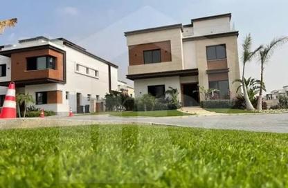 Townhouse - 4 Bedrooms - 3 Bathrooms for sale in Azzar 2 - 5th Settlement Compounds - The 5th Settlement - New Cairo City - Cairo