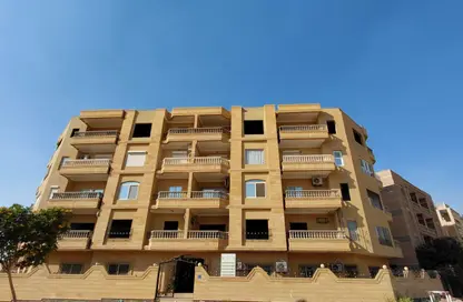 Apartment - 3 Bedrooms - 2 Bathrooms for sale in 1st Neighborhood - 4th Area - Shorouk City - Cairo