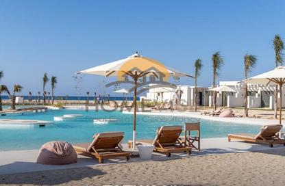 Chalet - 2 Bedrooms - 2 Bathrooms for sale in Salt - Ras Al Hekma - North Coast