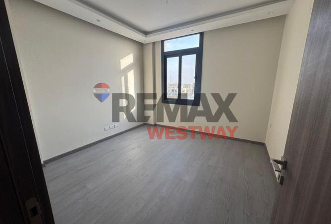 8662001 - Property Image 3