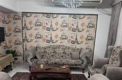 Apartment - 3 Bedrooms - 2 Bathrooms for sale in Zaker Hussein St. - Al Hadiqah Al Dawliyah - 7th District - Nasr City - Cairo
