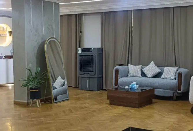 117280562 - Property Image 2