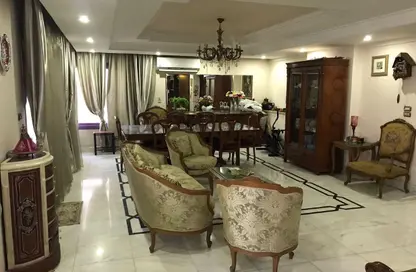 شقة - 3 غرف نوم - 3 حمامات للبيع في شارع عبد العظيم الغلمي - المنطقة السادسة - مدينة نصر - القاهرة