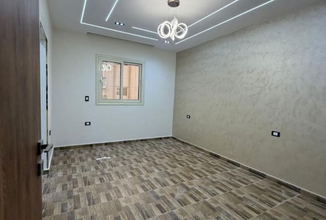 92407965 - صورة العقار 3