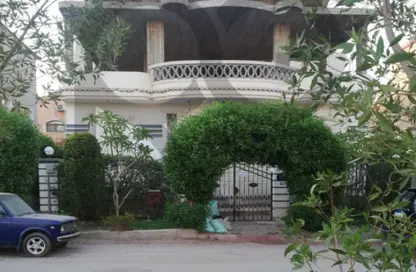 فيلا - 4 غرف نوم - 8 حمامات للبيع في الياسمين - الحي الرابع عشر - الشيخ زايد - الجيزة