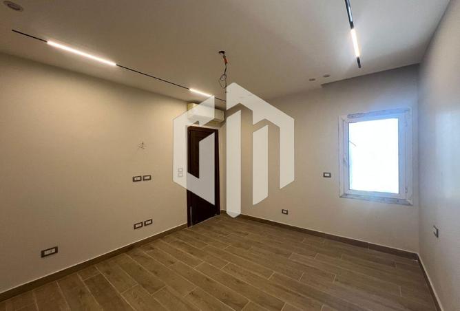 74864067 - Property Image 2