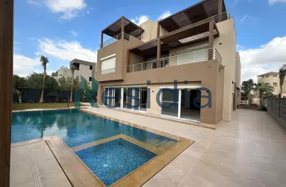 Villa - 6 Bedrooms - 7 Bathrooms for sale in Jeera - 13th District - Sheikh Zayed City - Giza