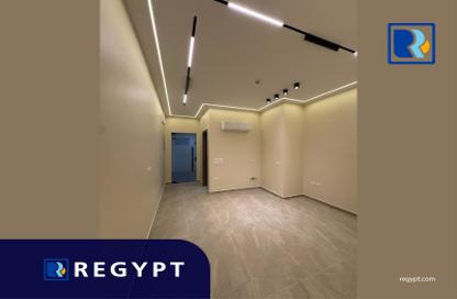 Office Space - Studio - 1 for rent in V90 - North Teseen St. - The 5th Settlement - New Cairo City - Cairo