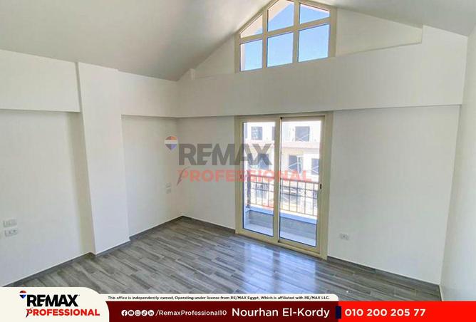 74586156 - Property Image 3