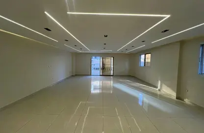 شقة - 3 غرف نوم - 3 حمامات للبيع في شارع محي الدين أبو العز - الدقي - الجيزة شقة - 3 غرف نوم - 3 حمامات للبيع في شارع محي الدين أبو العز - الدقي - الجيزة